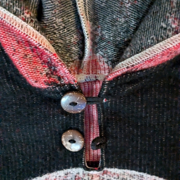 Poncho - Picture 4 of 4